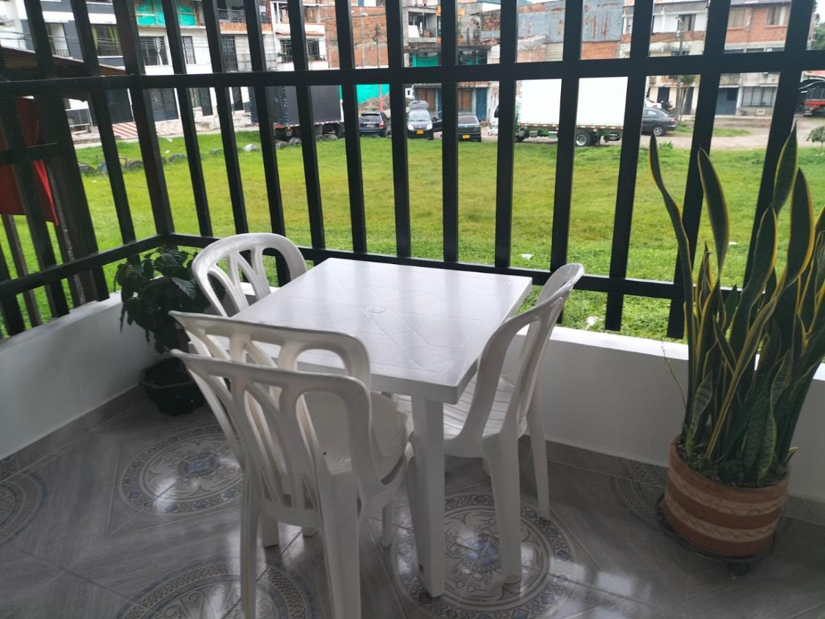 Apartamentos Family Santa Rosa de Cabal Buitenkant foto